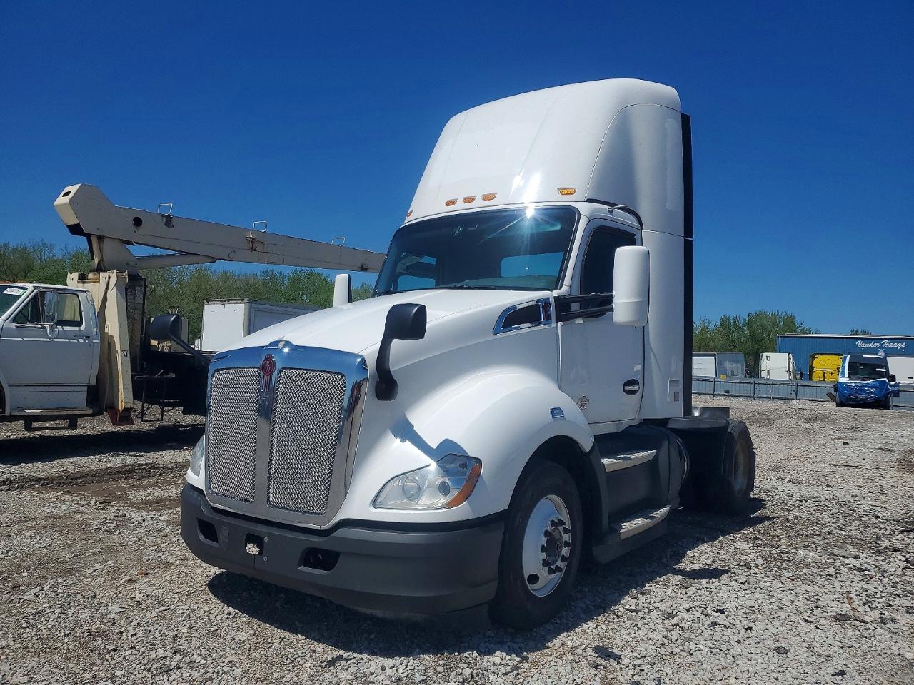 2019 KENWORTH All other VIN 1XKYA48X0KJ297250 photo 2