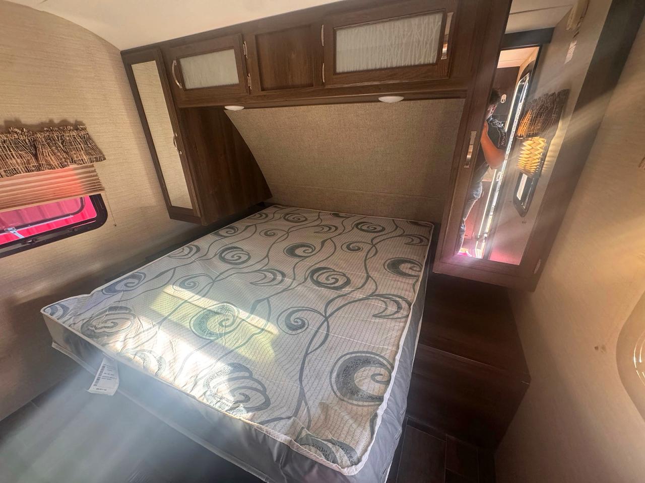 2019 KEYSTONE Bullet VIN 4YDT30823KT433143 photo 5