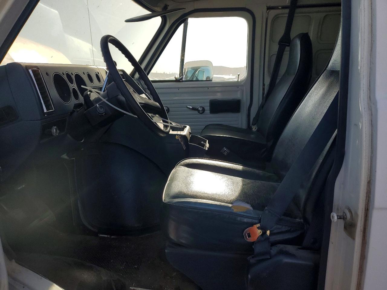 1991 CHEV All models VIN 1GCEG25K3M7113512 photo 7