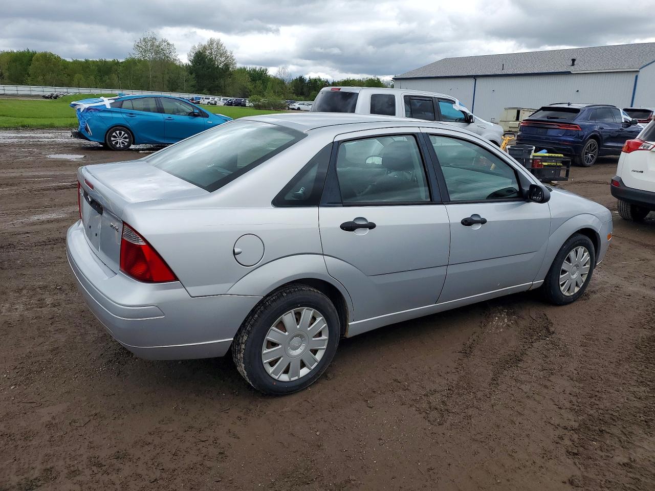 2006 Ford Focus VIN 1FAFP34NX6W119957 photo 3