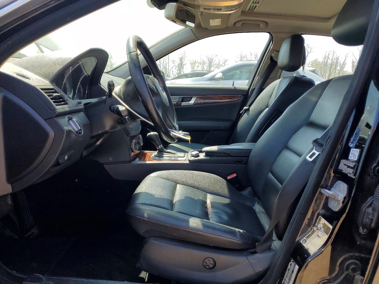 2010 Mercedes-Benz C class VIN WDDGF8BB3AF470408 photo 7