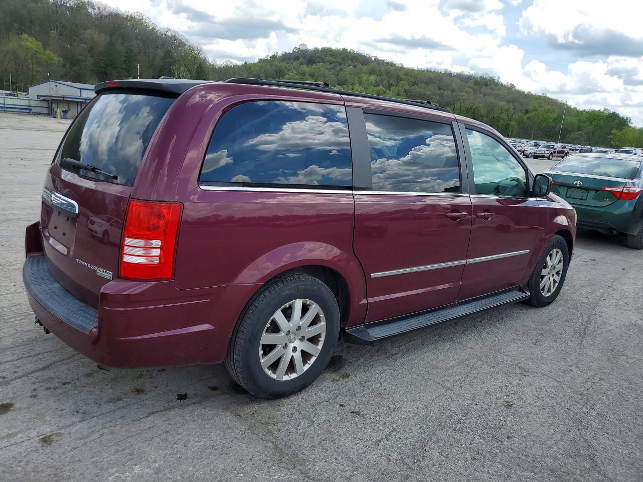 2009 Chrysler Minivan VIN 2A8HR54149R509755 photo 3