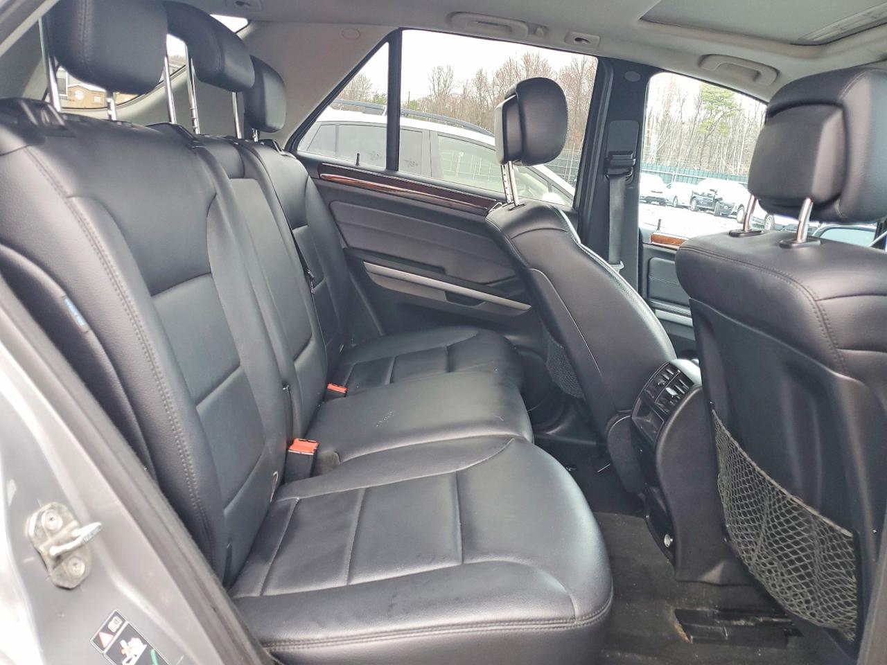 2010 Mercedes M-class VIN 4JGBB8GB5AA618088 photo 10