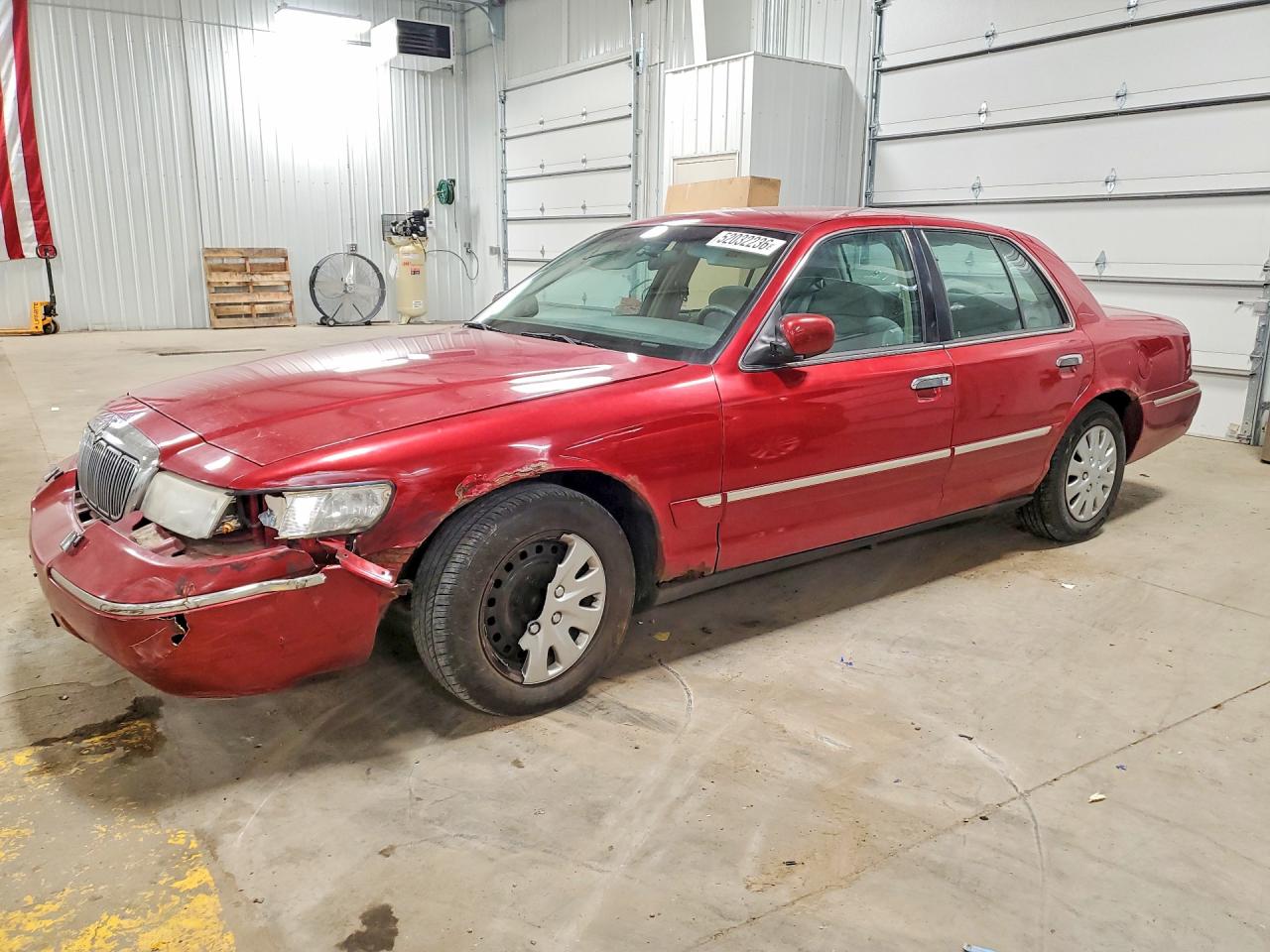 1998 Mercury Grmarquis VIN 2MEFM74WXWX667348 photo 1