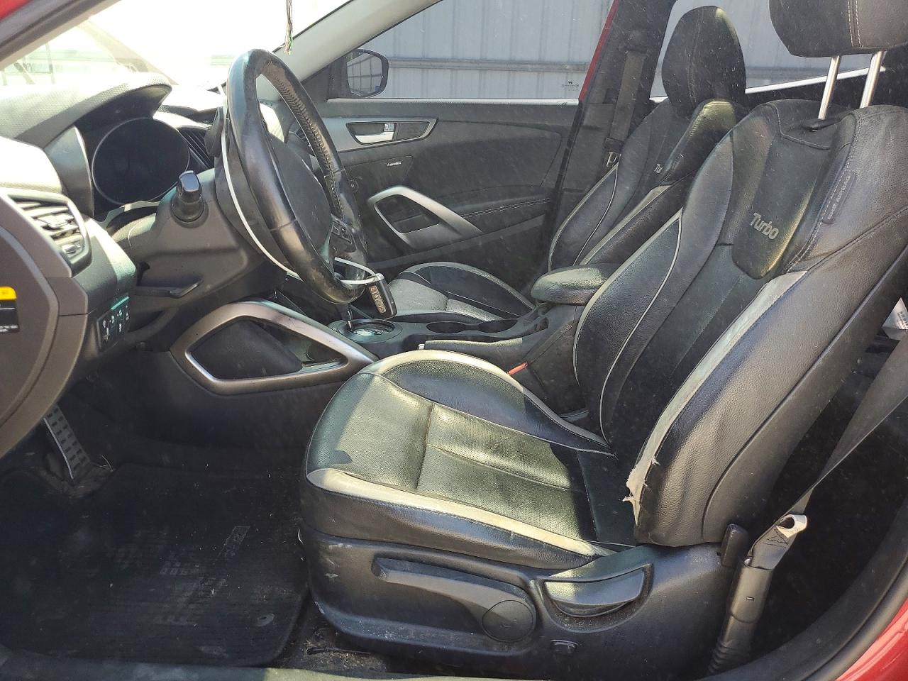 2015 Hyundai Veloster VIN KMHTC6AE1FU225283 photo 7