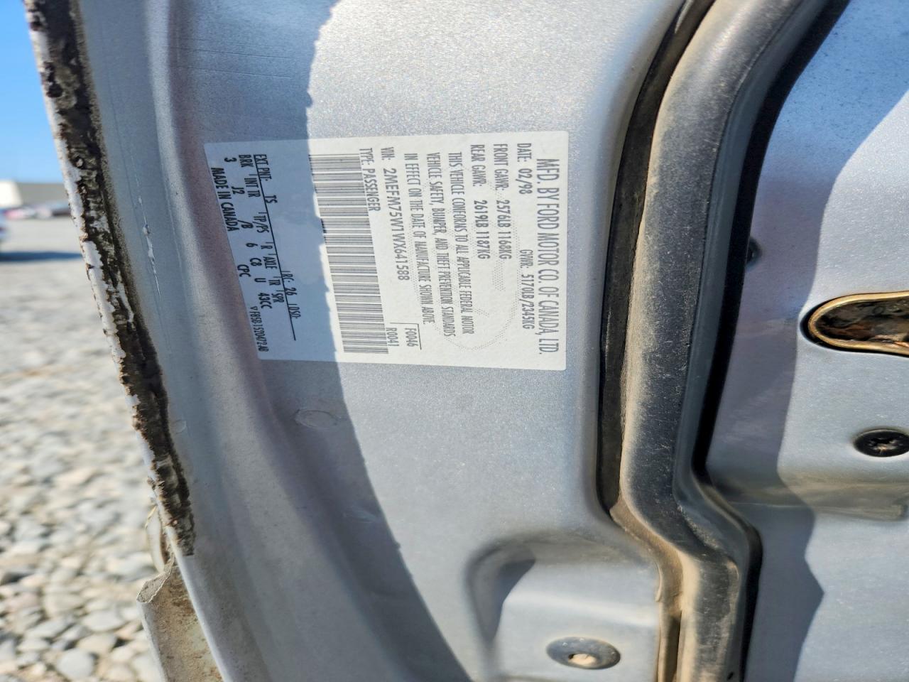 1998 Mercury Grmarquis VIN 2MEFM75W1WX641588 photo 12