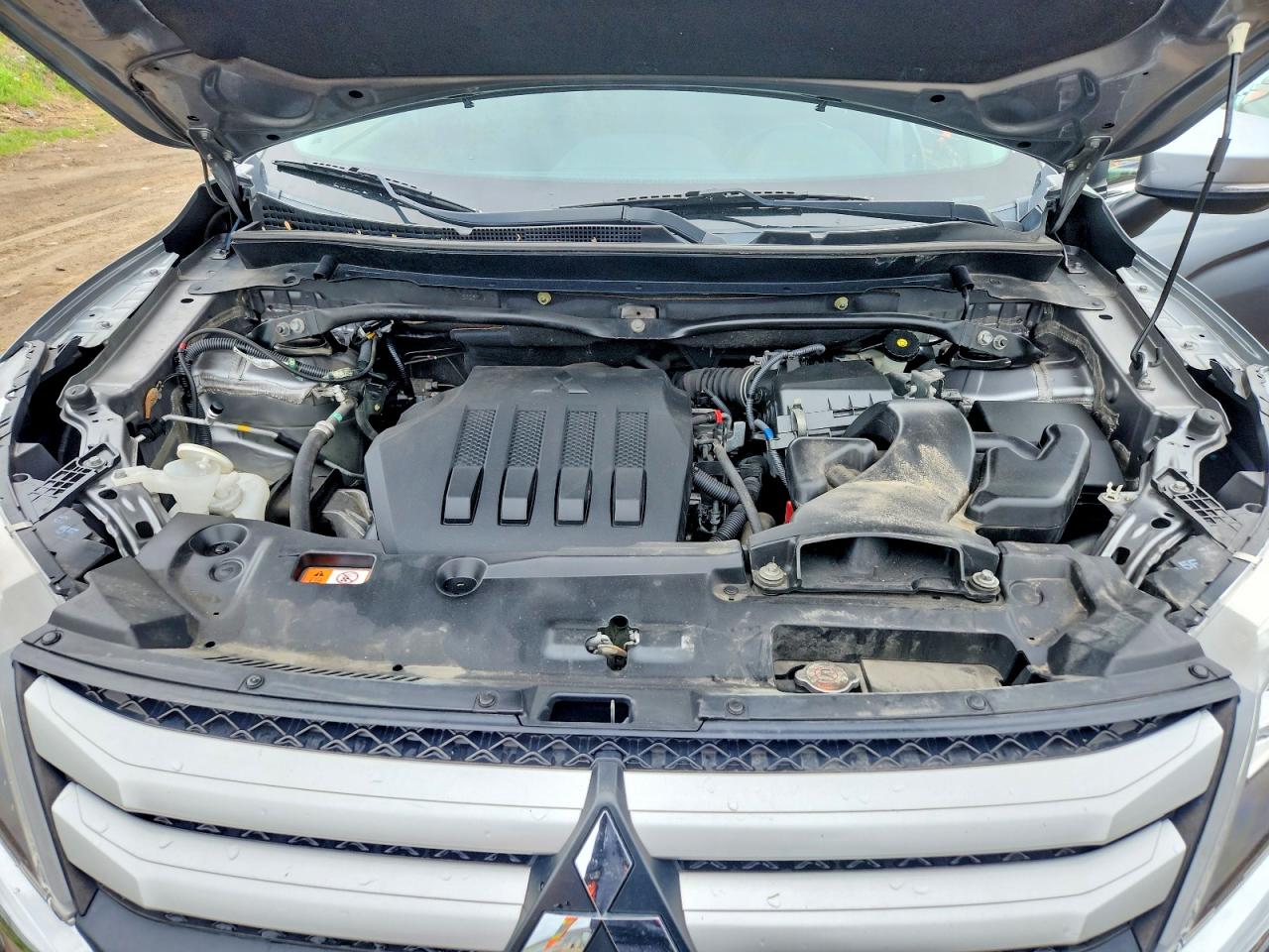2019 Mitsubishi ECLIPSE VIN JA4AT3AA7KZ028763 photo 12