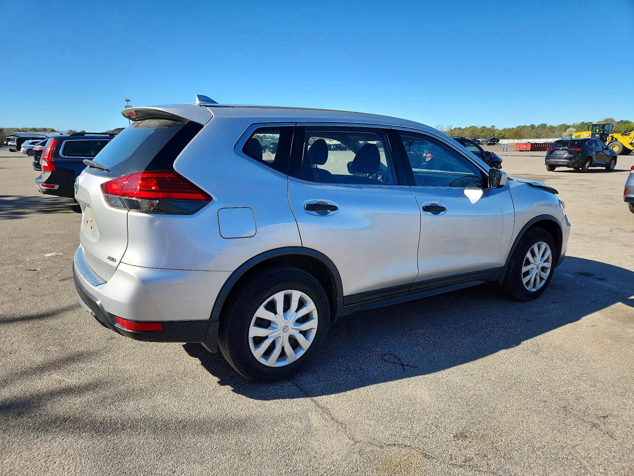2017 Nissan Rogue VIN JN8AT2MV0HW258917 photo 3