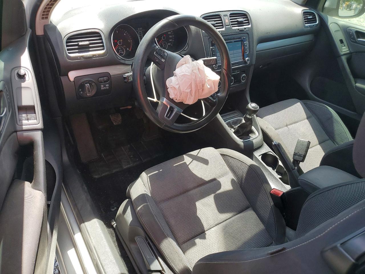 2012 Volkswagen Golf VIN WVWMM7AJ9CW119754 photo 8