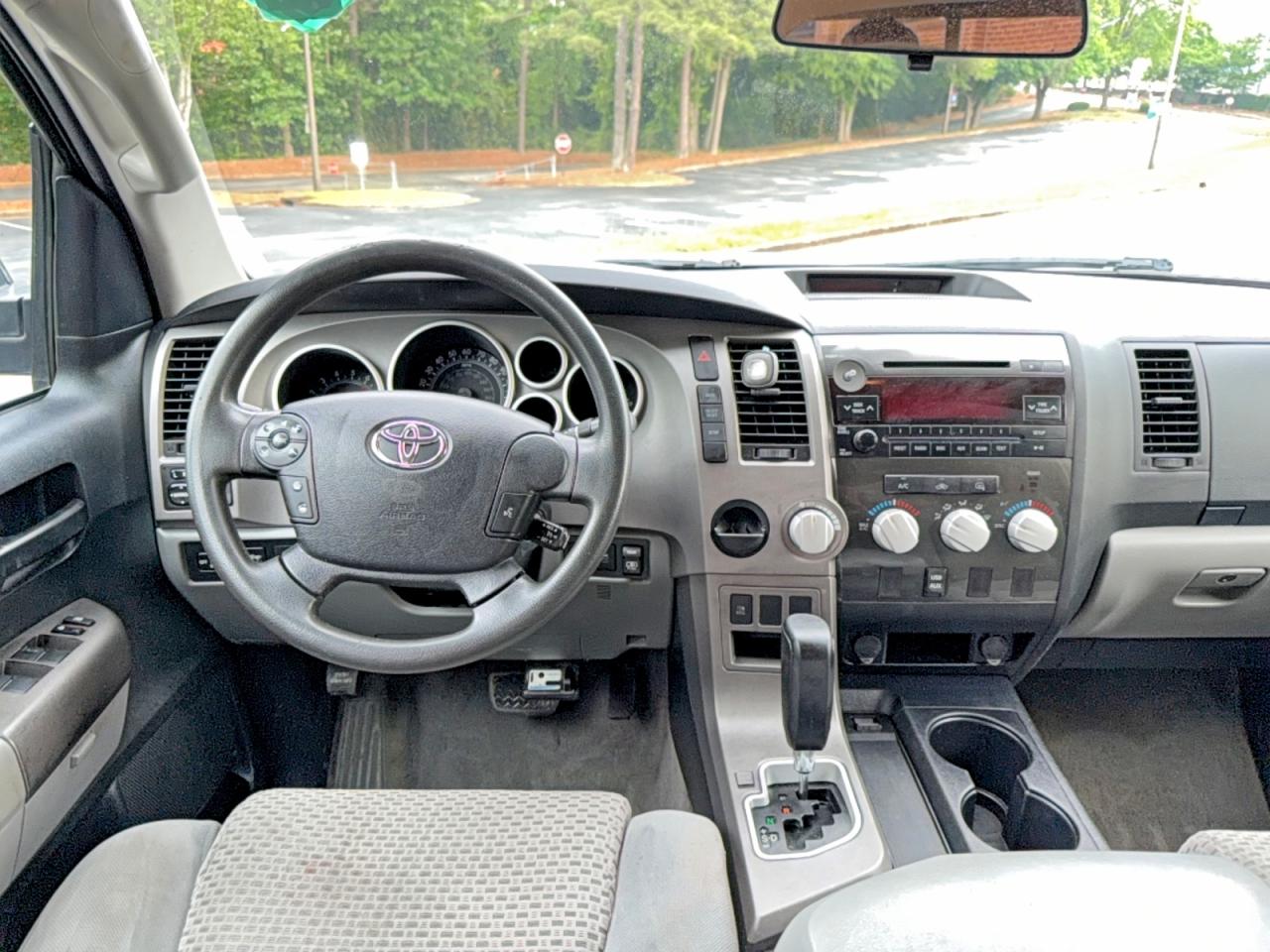 2011 Toyota Tundra VIN 5TFRM5F16BX025150 photo 9