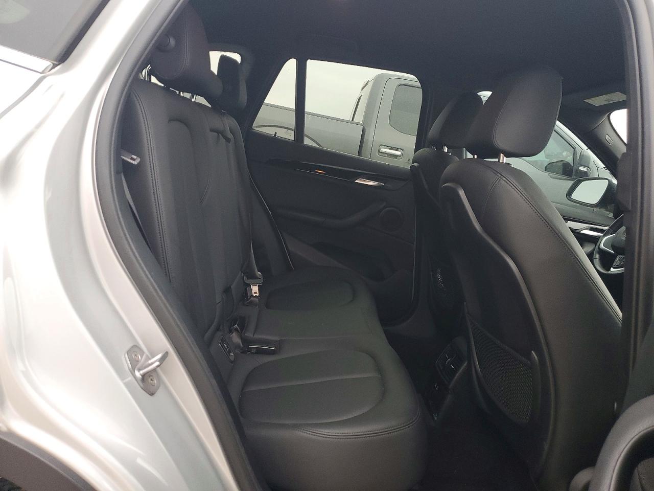 2019 BMW X1 VIN WBXHU7C50K3H44258 photo 10
