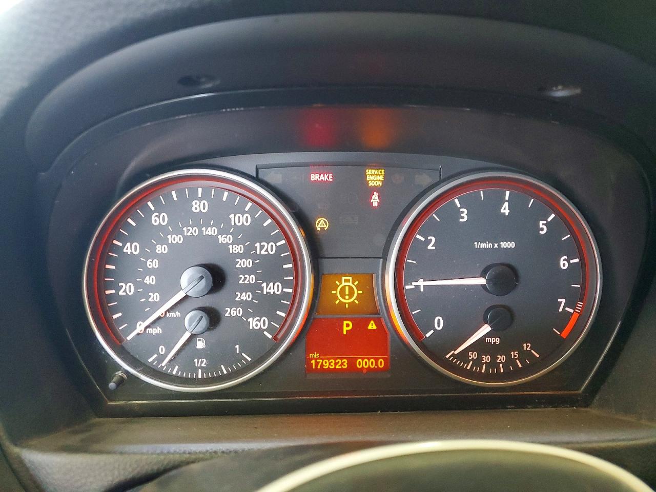 2006 BMW 3 series VIN WBAVD33596KV62492 photo 9