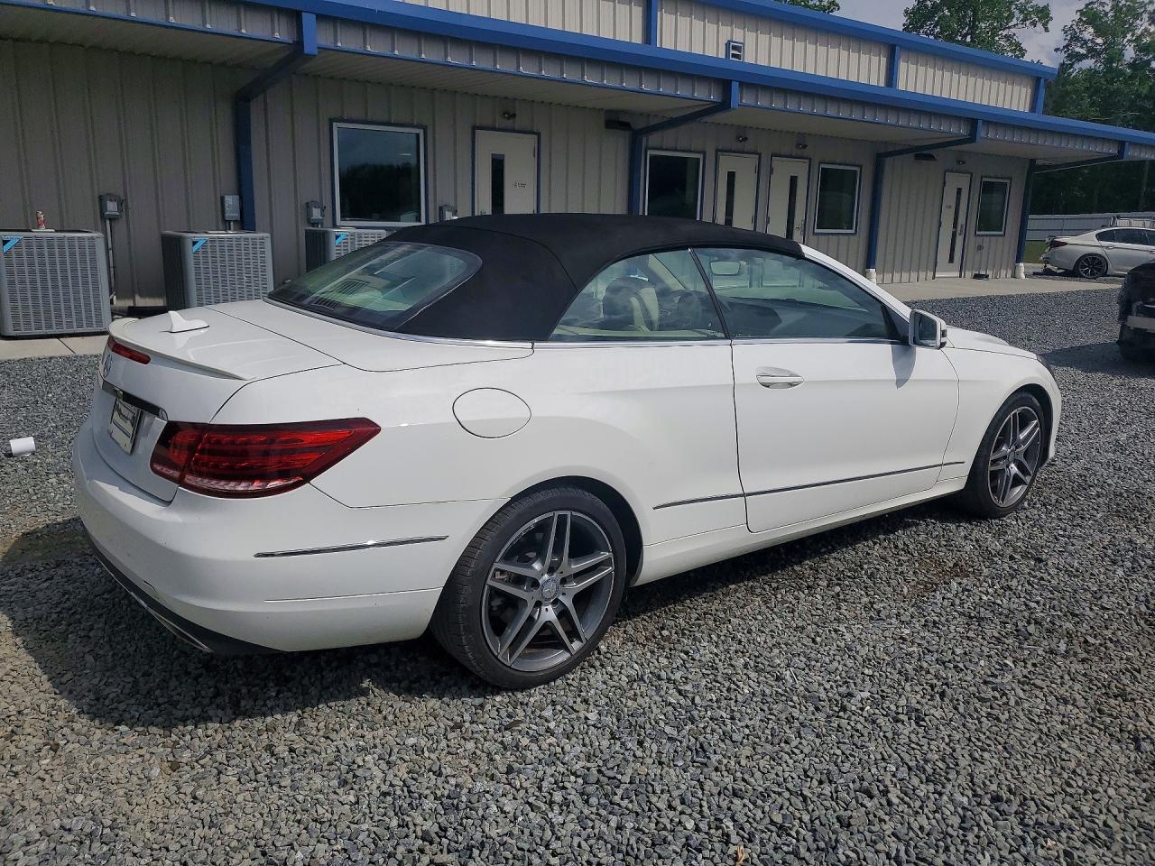 2014 Mercedes-Benz E-class VIN WDDKK5KF5EF278744 photo 3
