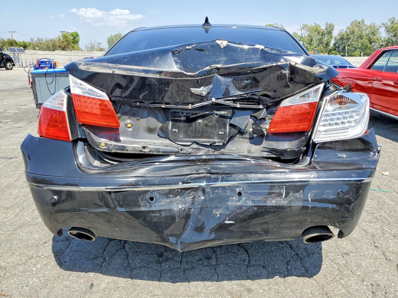 2011 Hyundai Genesis VIN KMHGC4DE7BU115558 photo 6