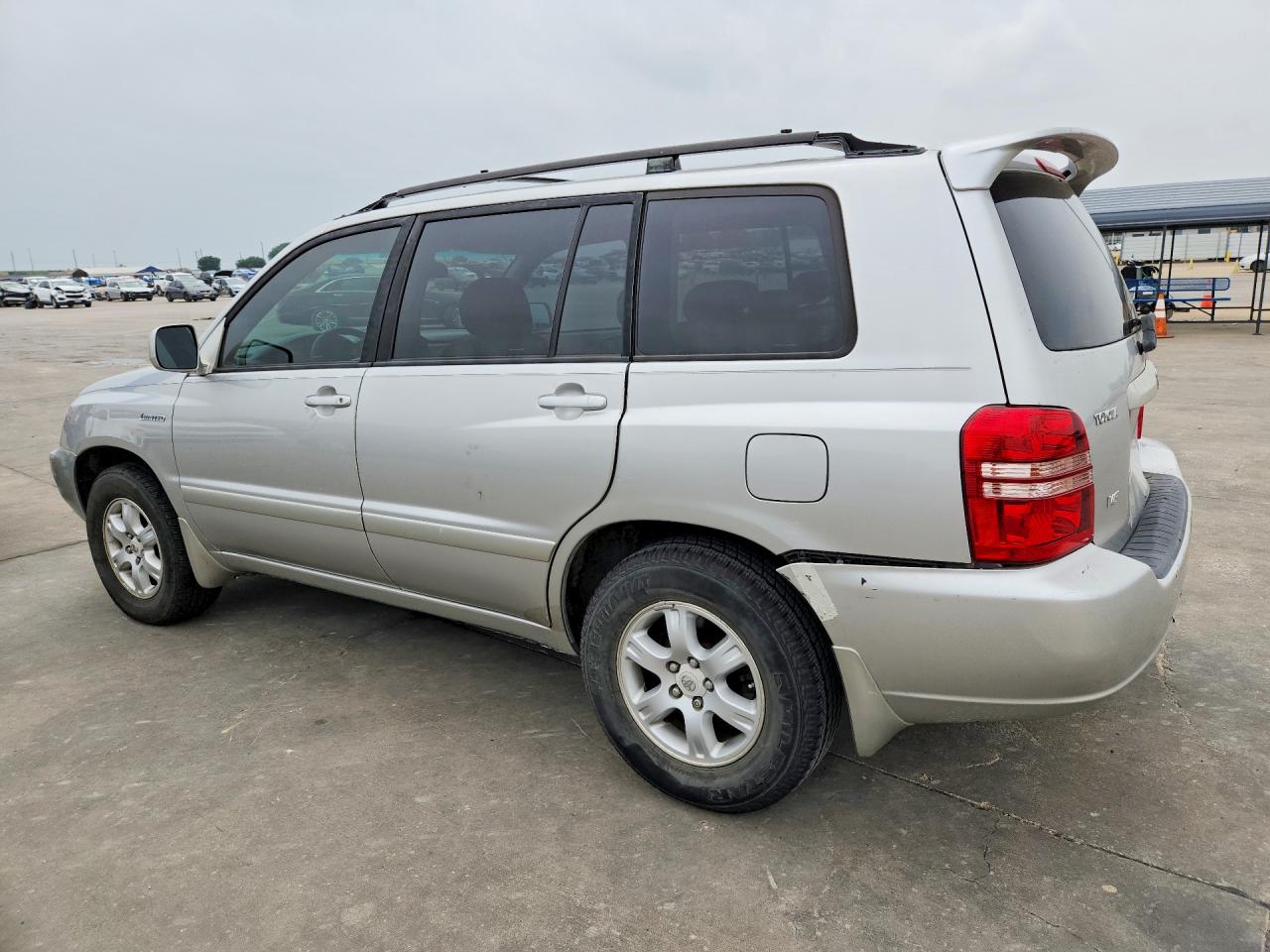 2002 Toyota Highlander VIN JTEGF21AX20047633 photo 2