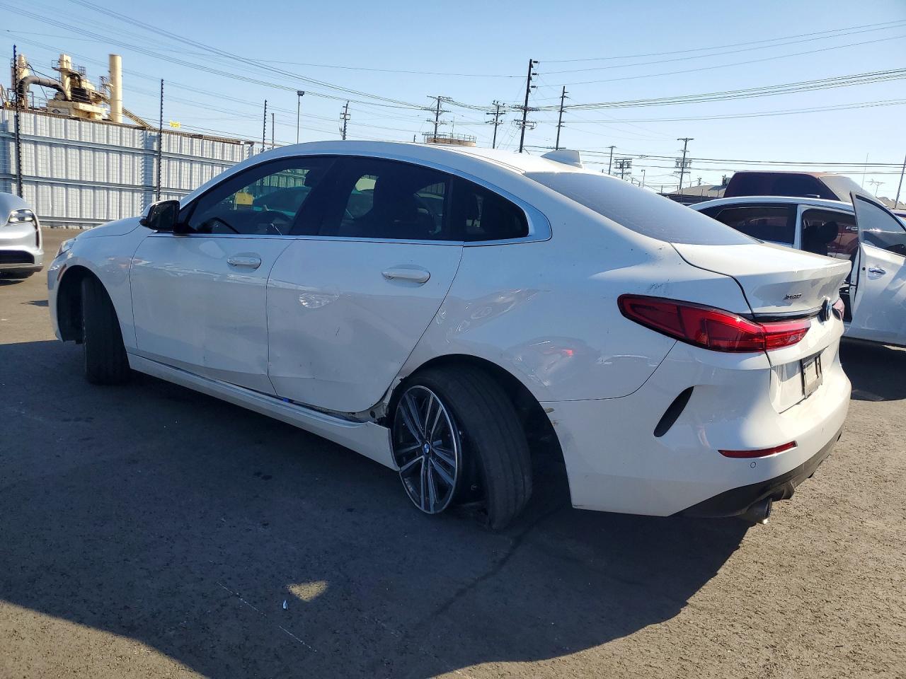2020 BMW 2 series VIN WBA73AK07L7G08361 photo 2