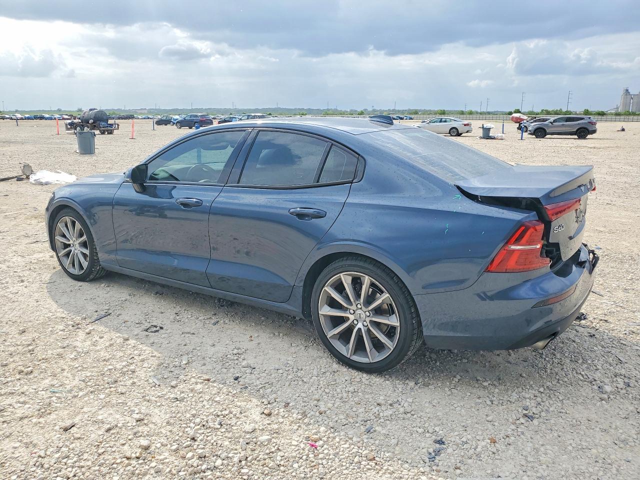 2020 Volv S60 VIN 7JR102FKXLG045775 photo 2
