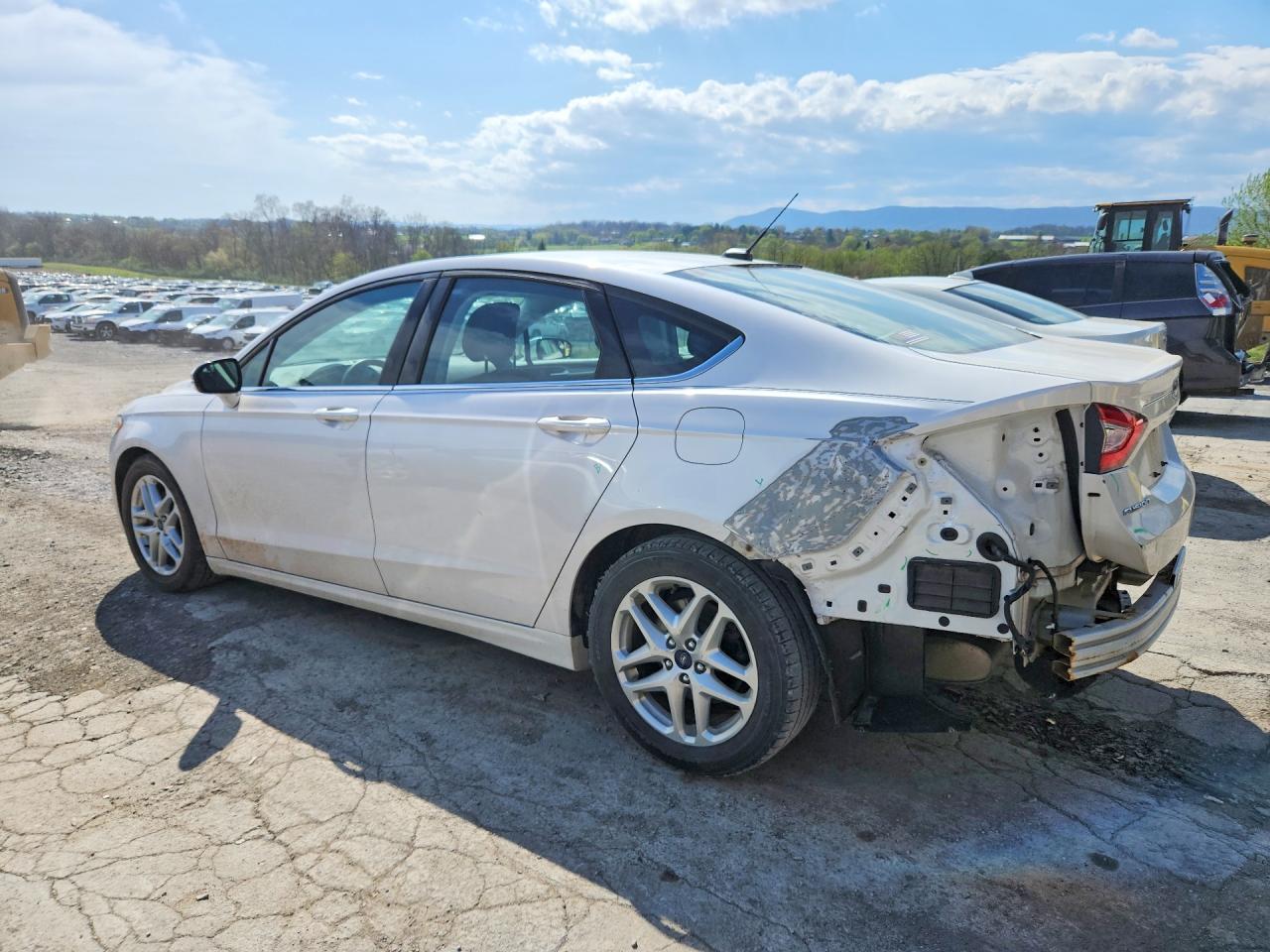 2015 Ford Fusion VIN 3FA6P0H76FR122500 photo 2
