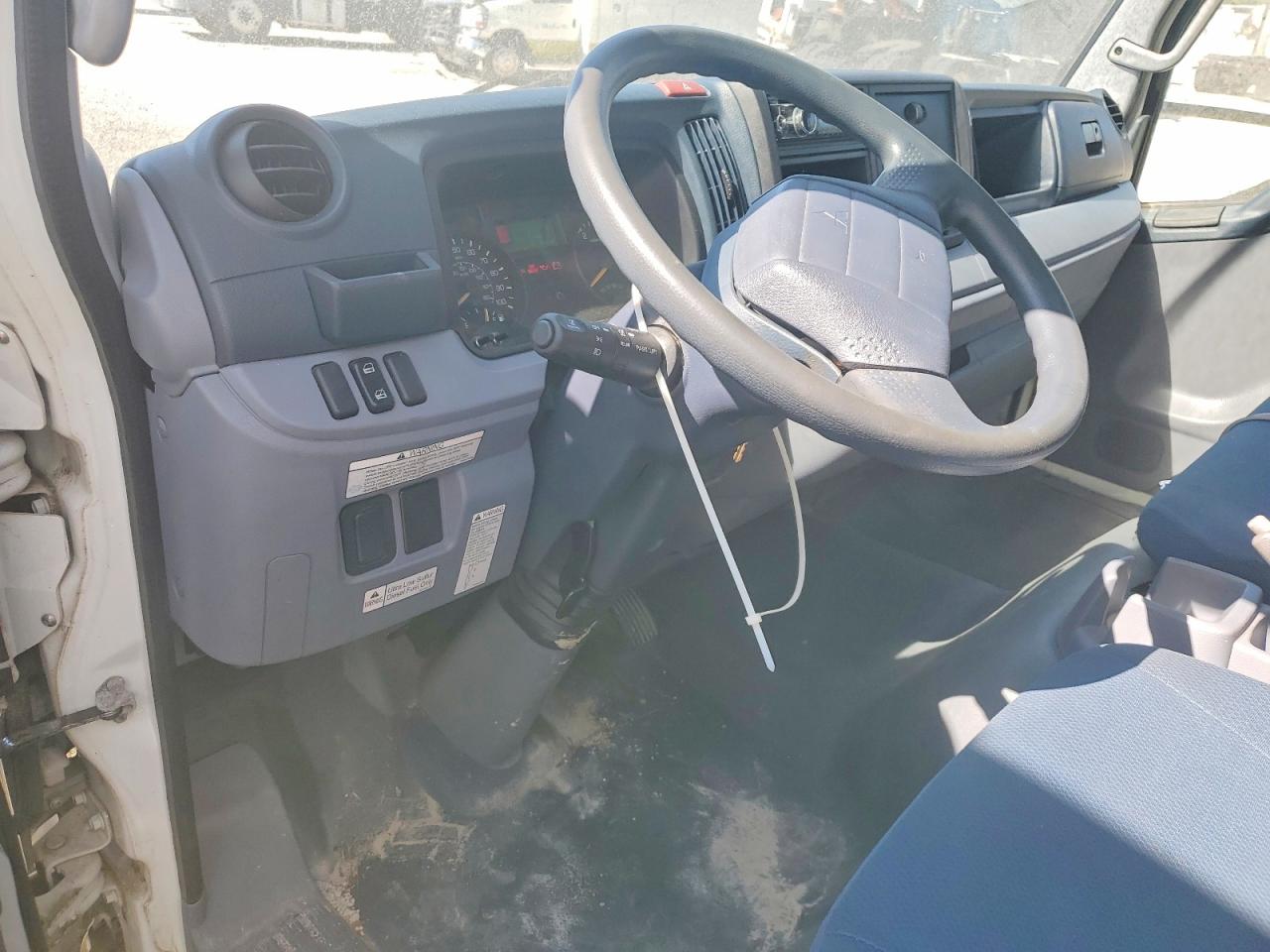 2015 Mitsubishi All other VIN JL6CRK1A2FK000432 photo 8