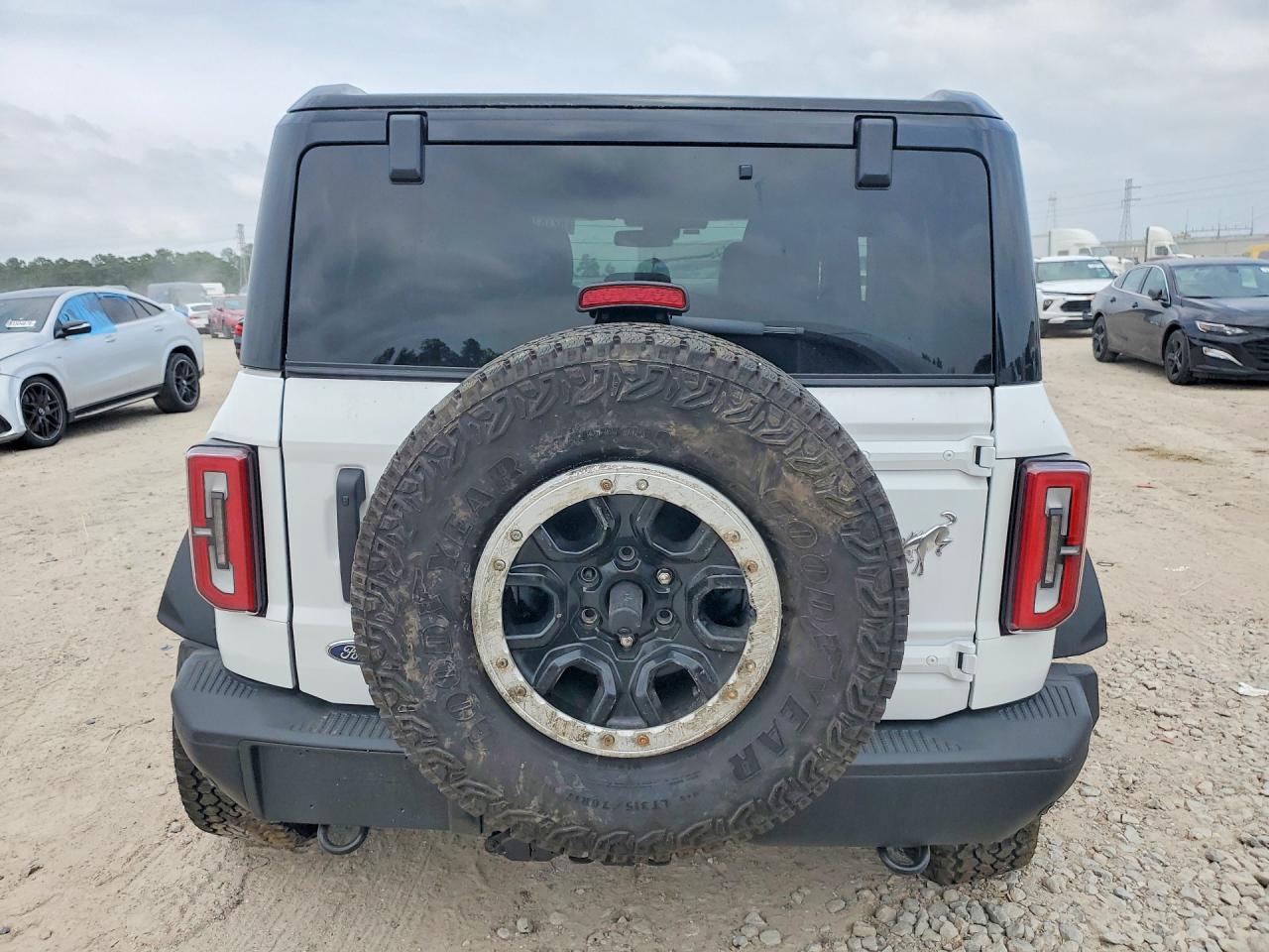 2025 Ford Bronco bad VIN 1FMEE9BP0SLB27558 photo 6