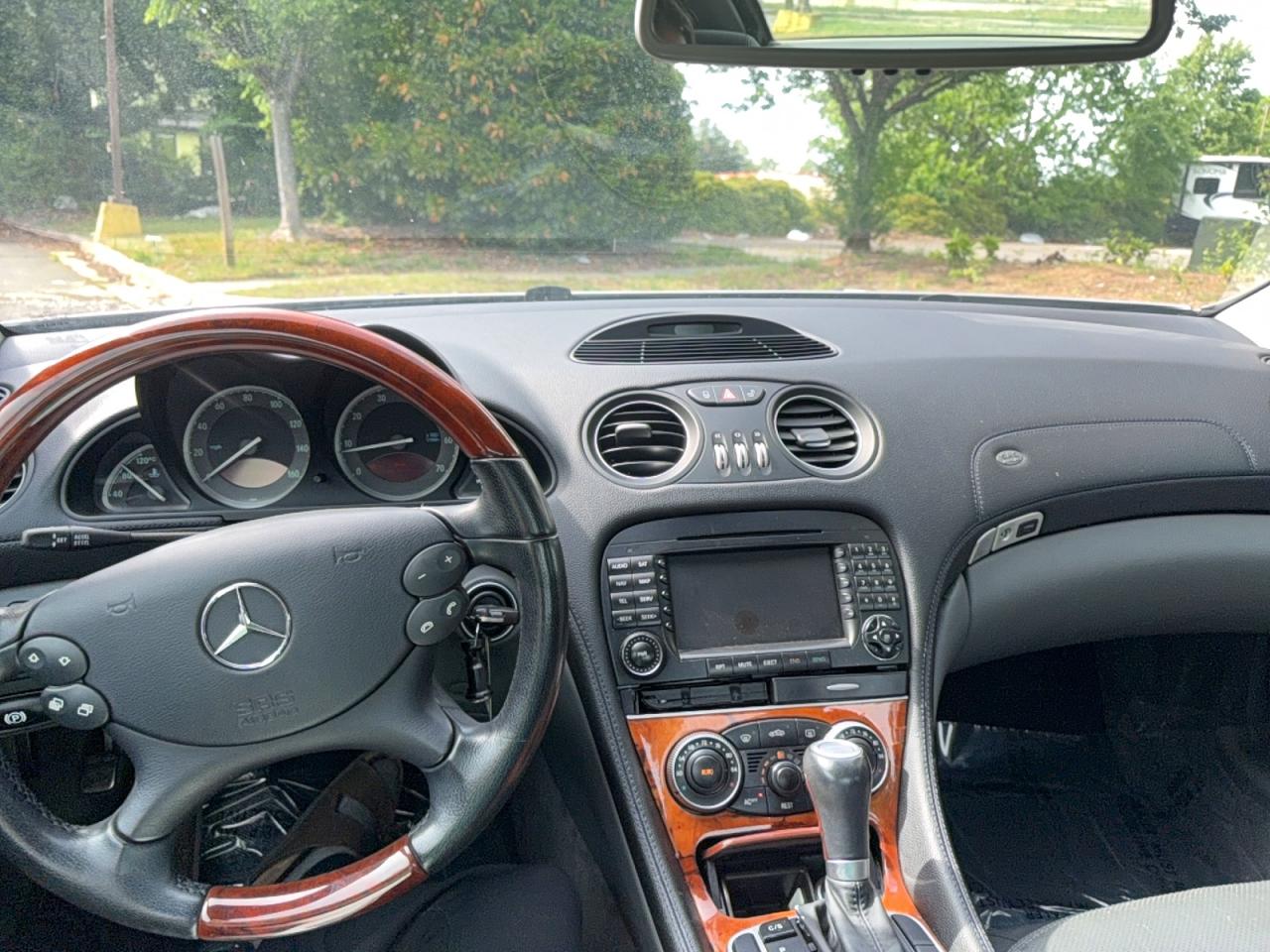 2005 Mercedes-Benz Sl-class VIN WDBSK75F45F096095 photo 9