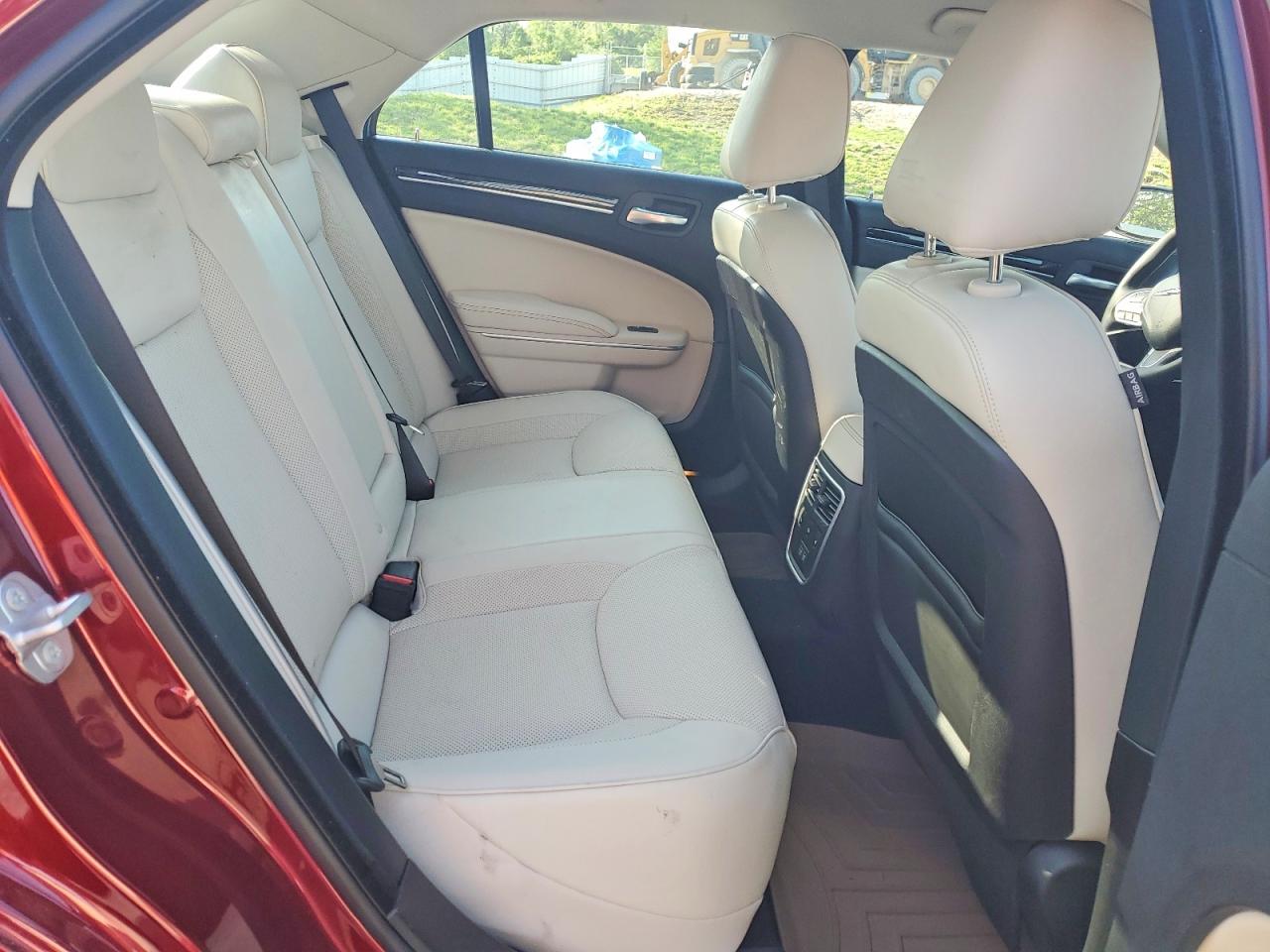 2022 Chrysler 300 VIN 2C3CCADG8NH249266 photo 10