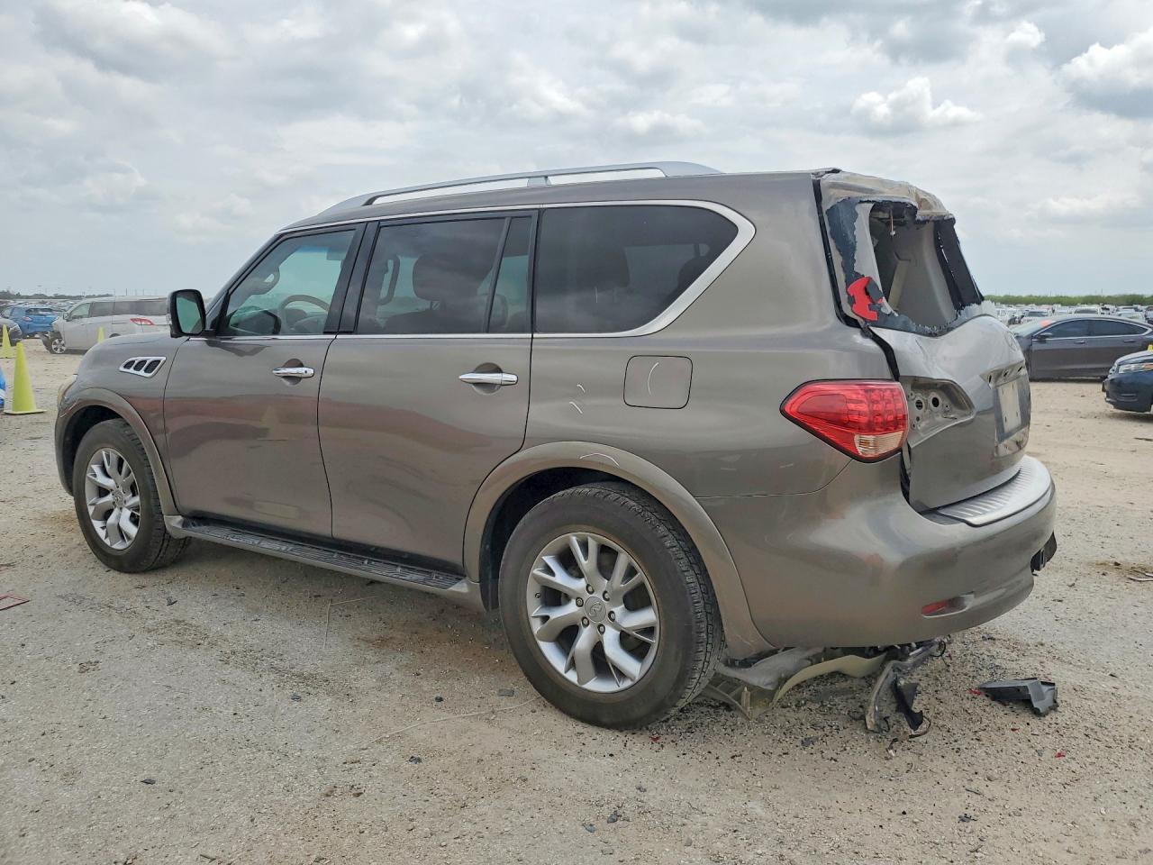 2013 Infiniti Qx56 base VIN JN8AZ2NF7D9530247 photo 2
