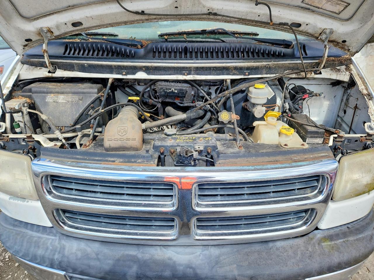 2002 Dodge B series VIN 2B7JB21Y92K121772 photo 12