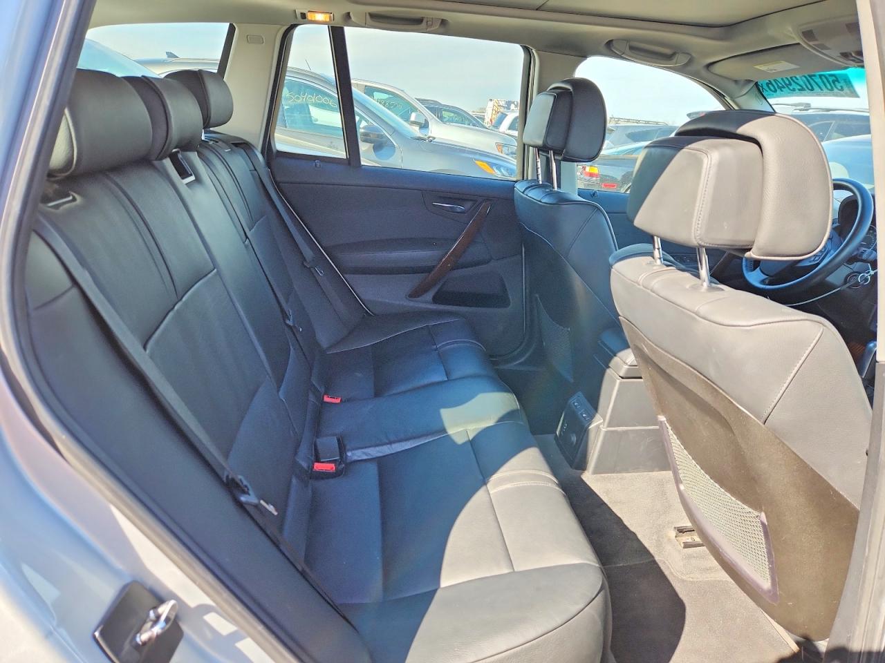 2010 BMW X3 VIN WBXPC9C48AWJ32109 photo 11