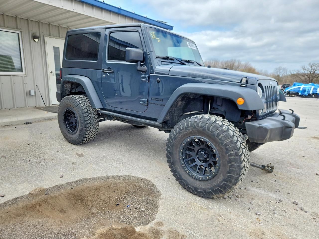 2016 Jeep Wrangler / VIN 1C4AJWAG4GL339210 photo 4