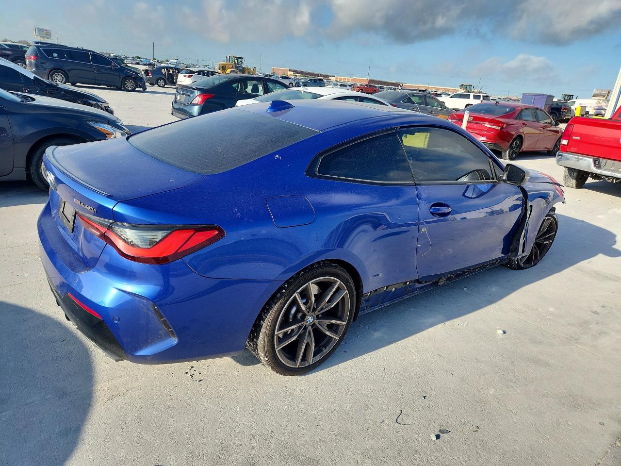 2023 BMW M4 VIN WBA83AP0XPCM86232 photo 3