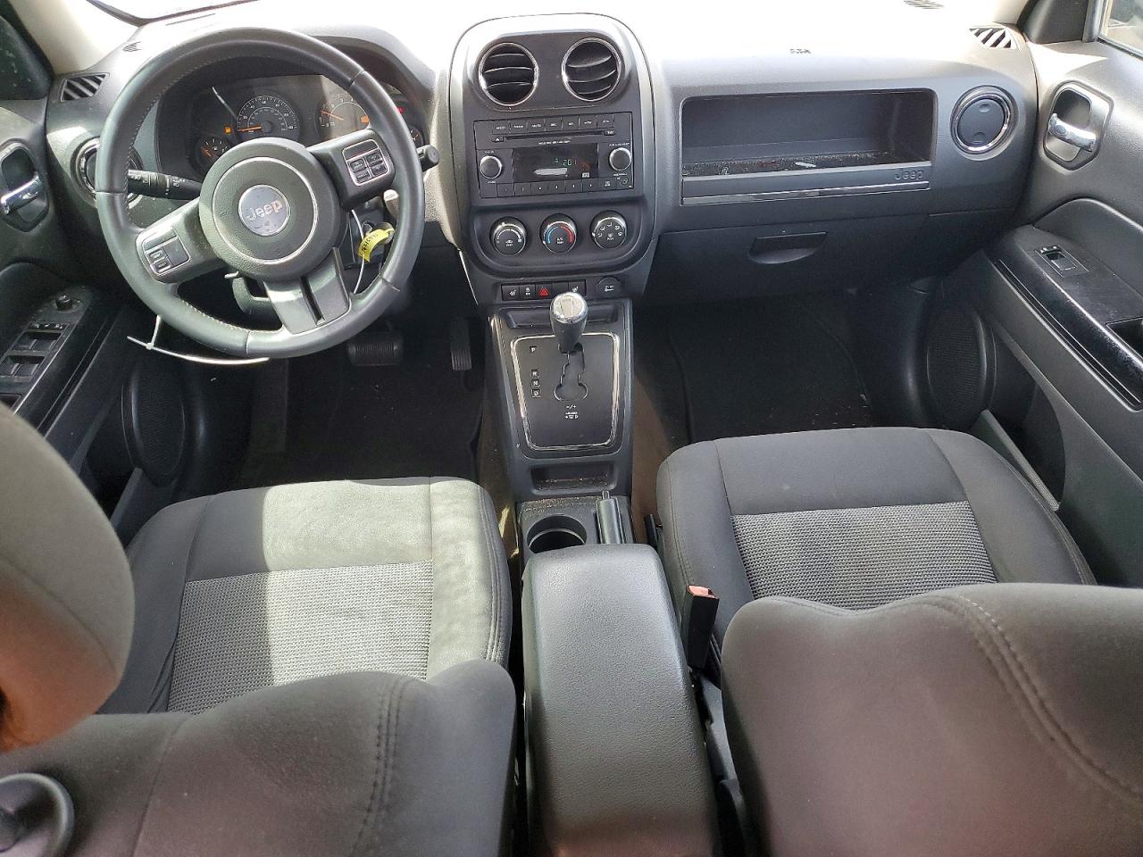 2015 Jeep Patriot VIN 1C4NJPFB6FD281033 photo 8