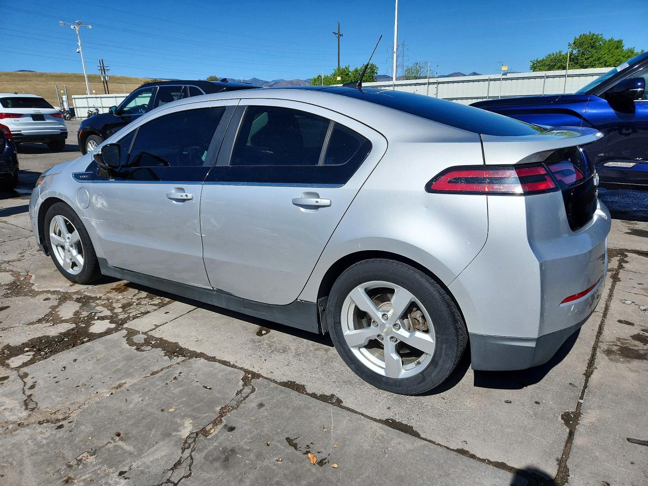 2012 CHEVROLET Volt VIN 1G1RG6E45CU118312 photo 2