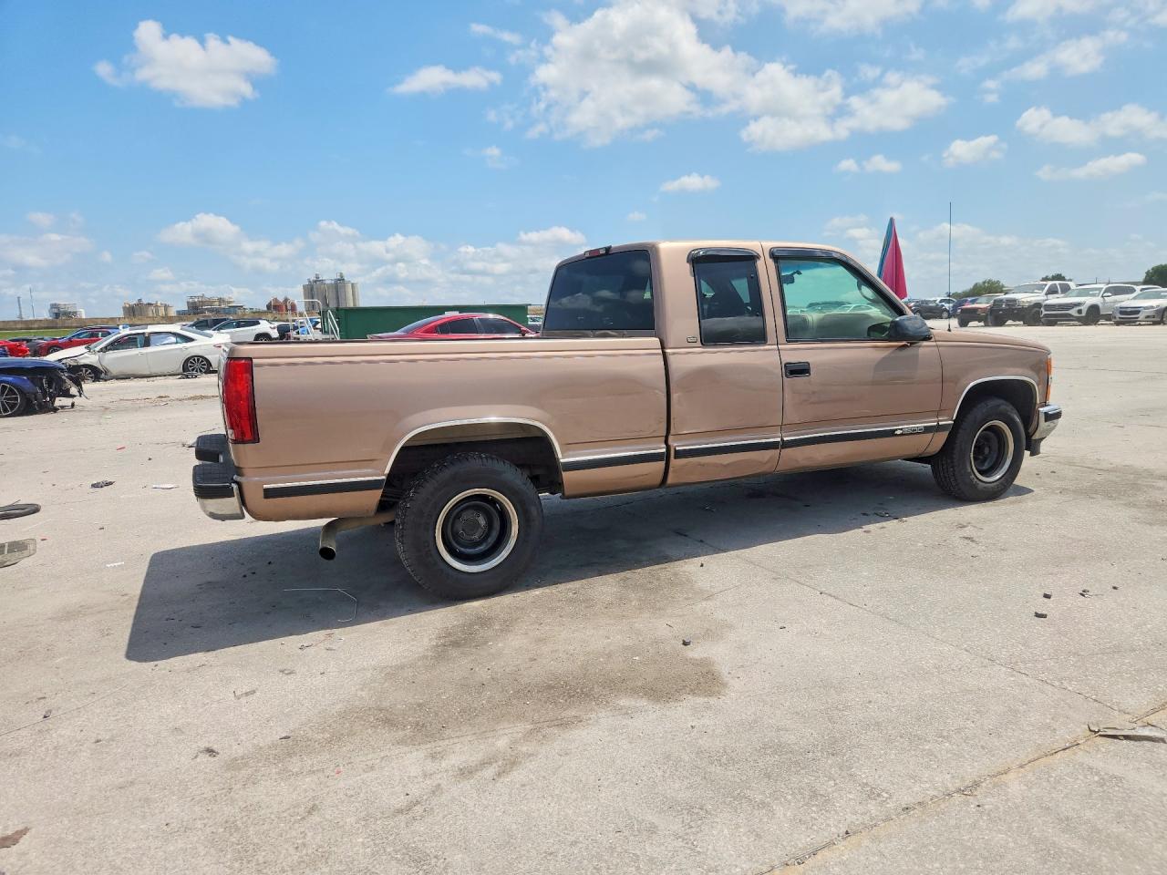 1997 Chevrolet Gmt VIN 1GCEC19M7VE255456 photo 3