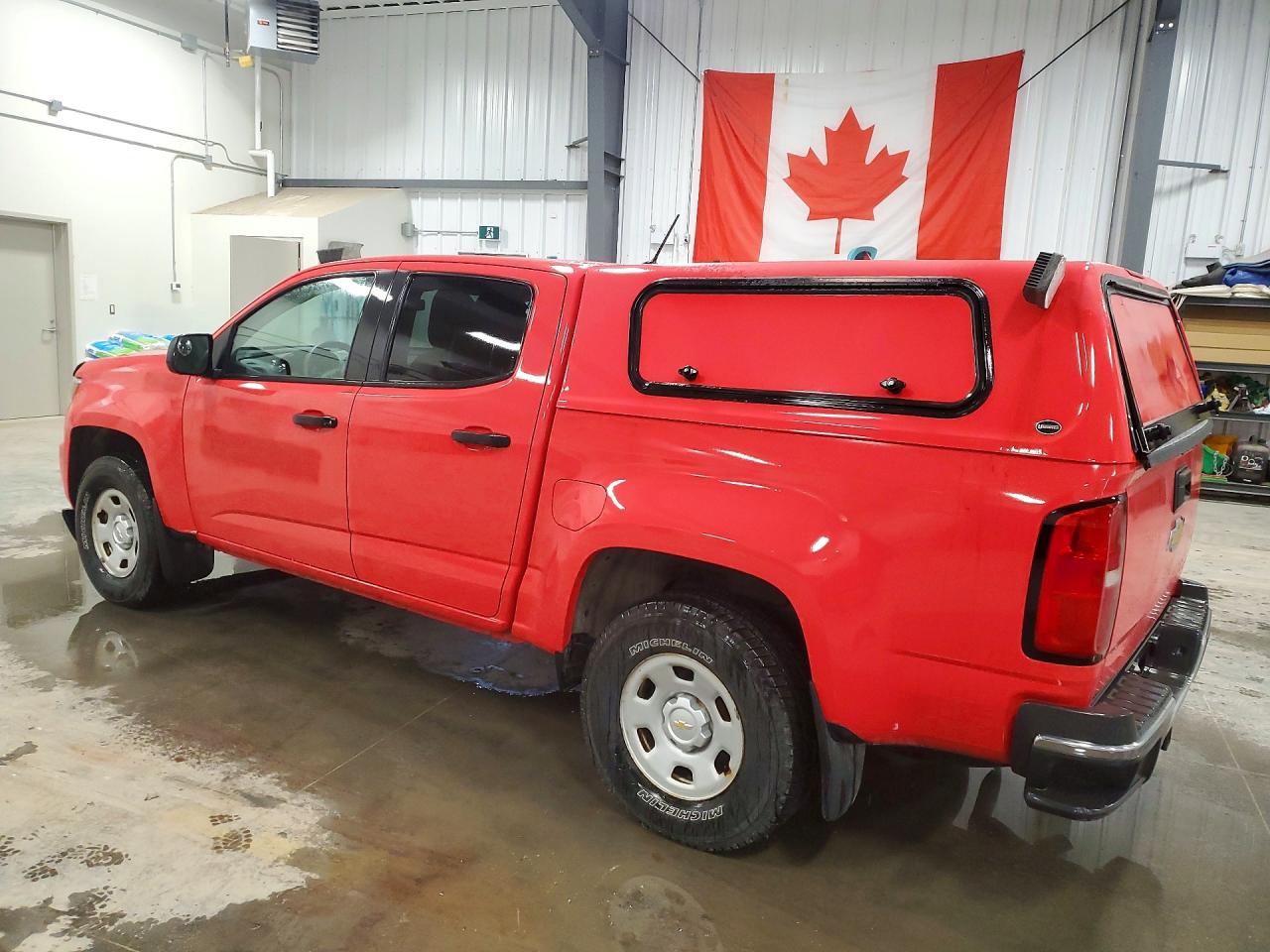 2018 CHEV Colorado VIN 1GCGTBEN0J1271223 photo 2