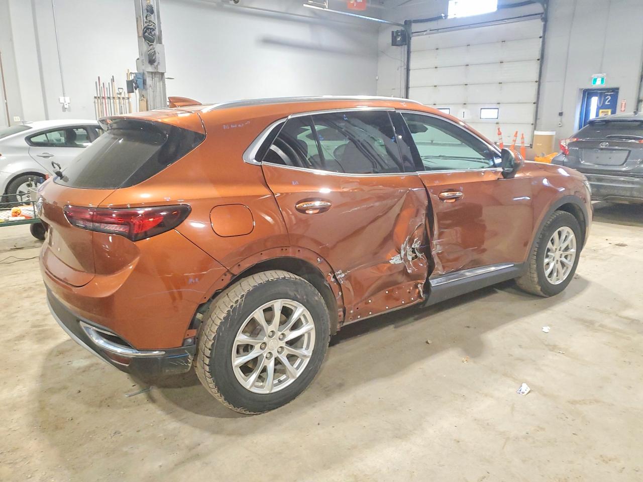 2021 Envision VIN LRBFZMR40MD170370 photo 3