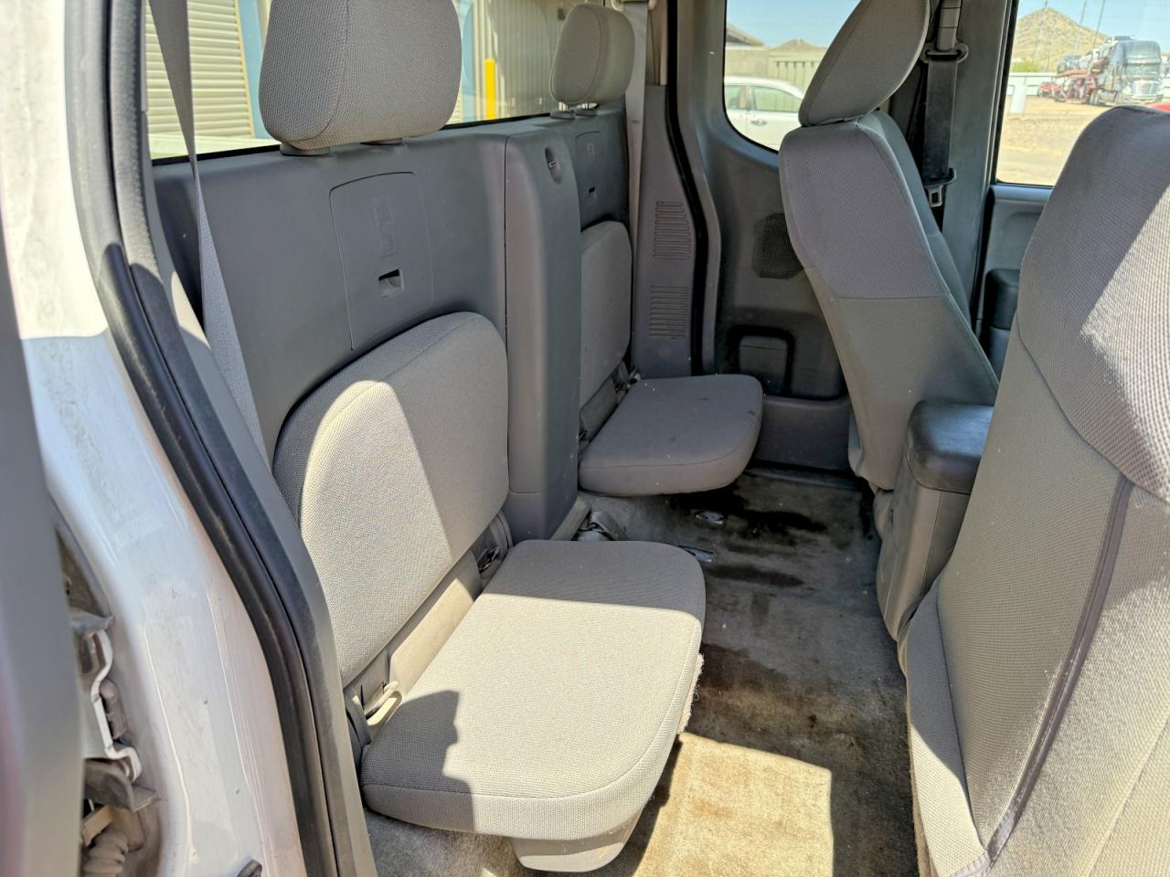 2015 NISS Frontier VIN 1N6BD0CT5FN762395 photo 10