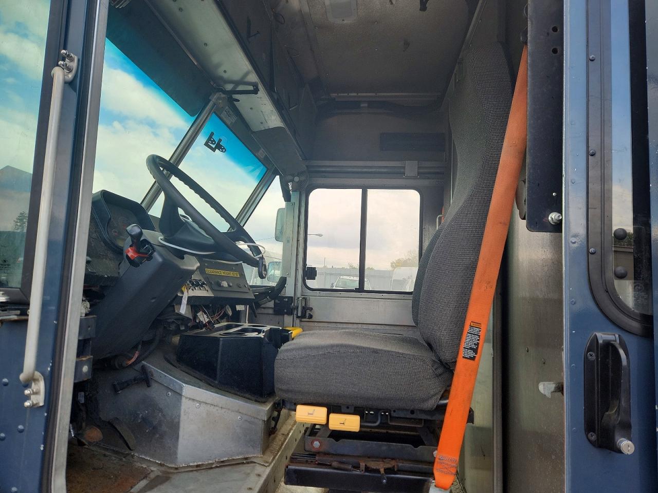 2021 FREIGHTLINER All other VIN 4UZAC2EA6MCMN0194 photo 7