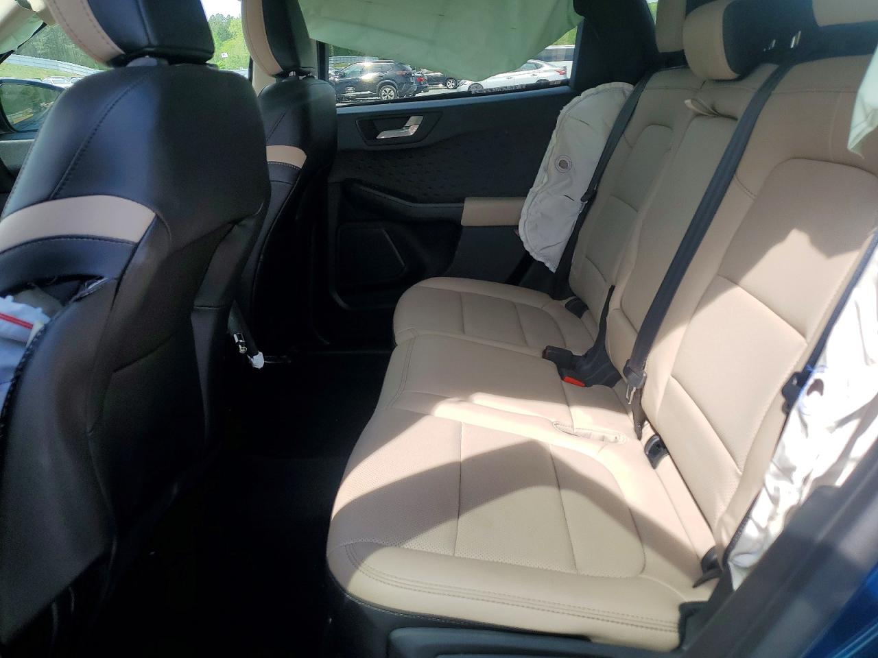 2020 Ford Escape VIN 1FMCU0H67LUB22048 photo 11