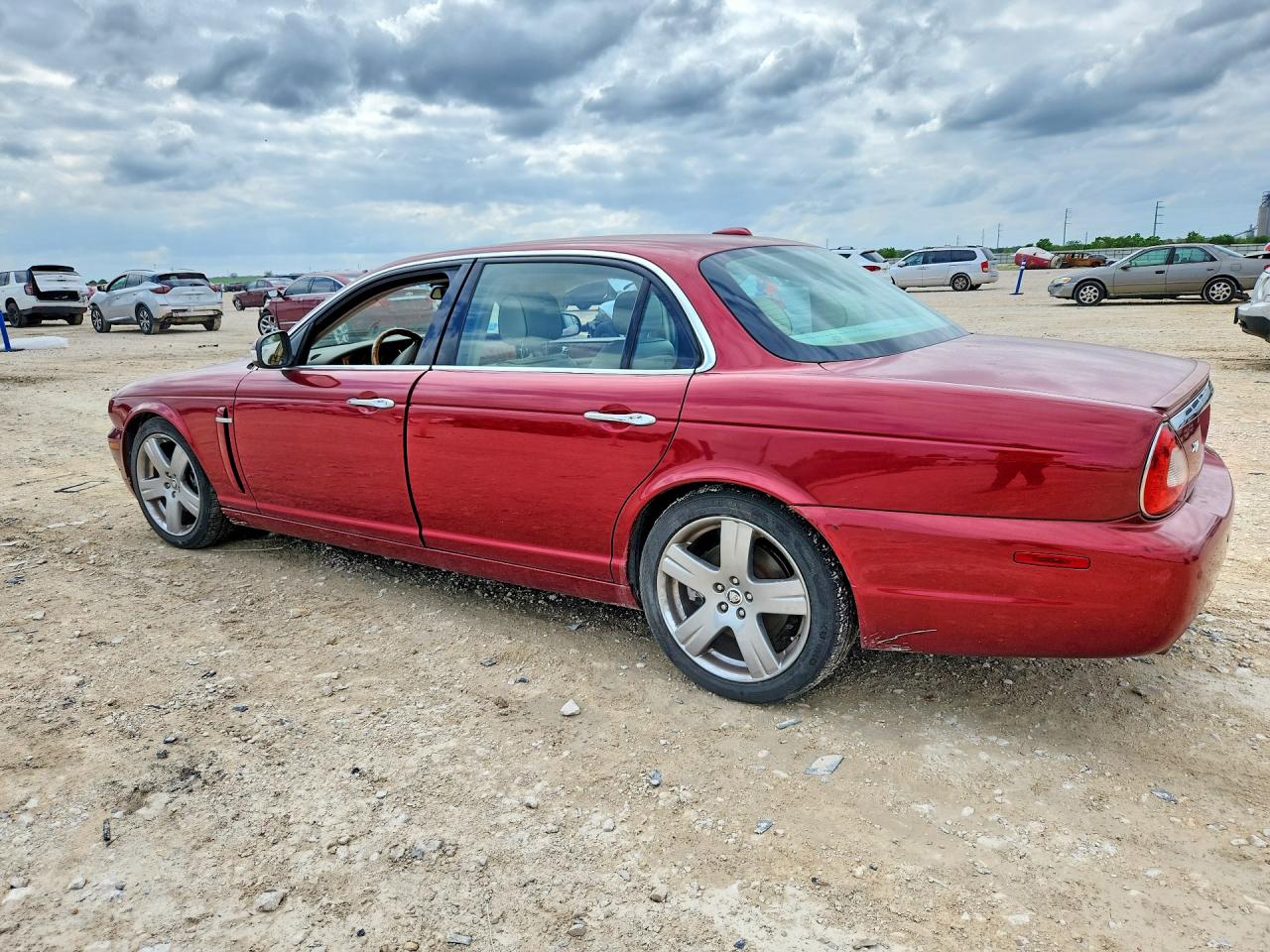 2008 Jaguar Xj8 VIN SAJWA79BX8SH27963 photo 2