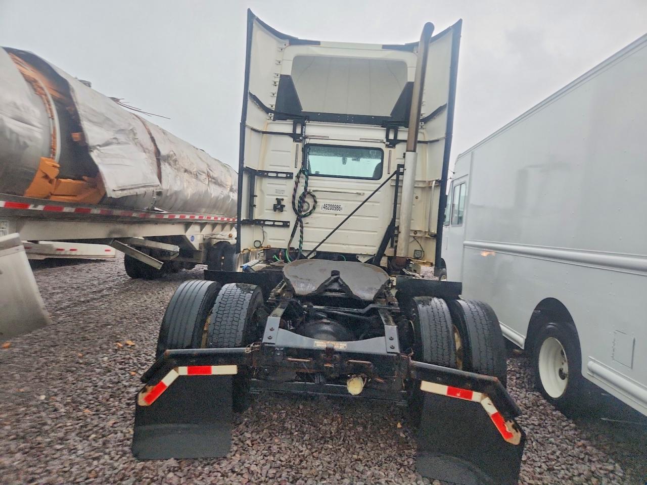 2018 Volvo Vn VIN 4V4N39TG9JN892705 photo 6