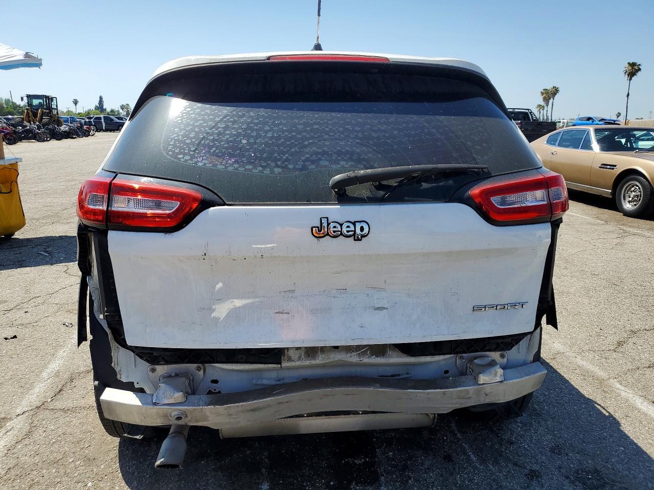 2015 Jeep Grand cher VIN 1C4PJLAB6FW516897 photo 6
