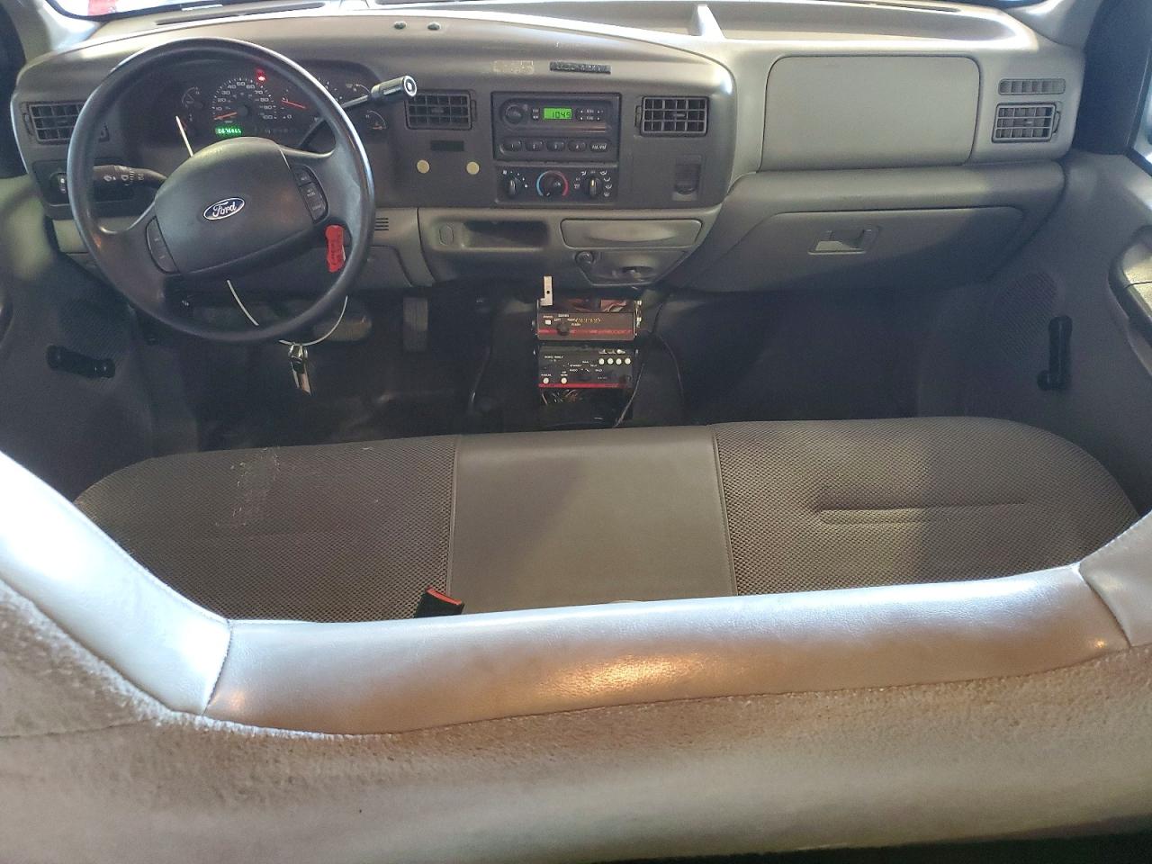 2003 Ford F350 VIN 1FTWW33S43EB91596 photo 8