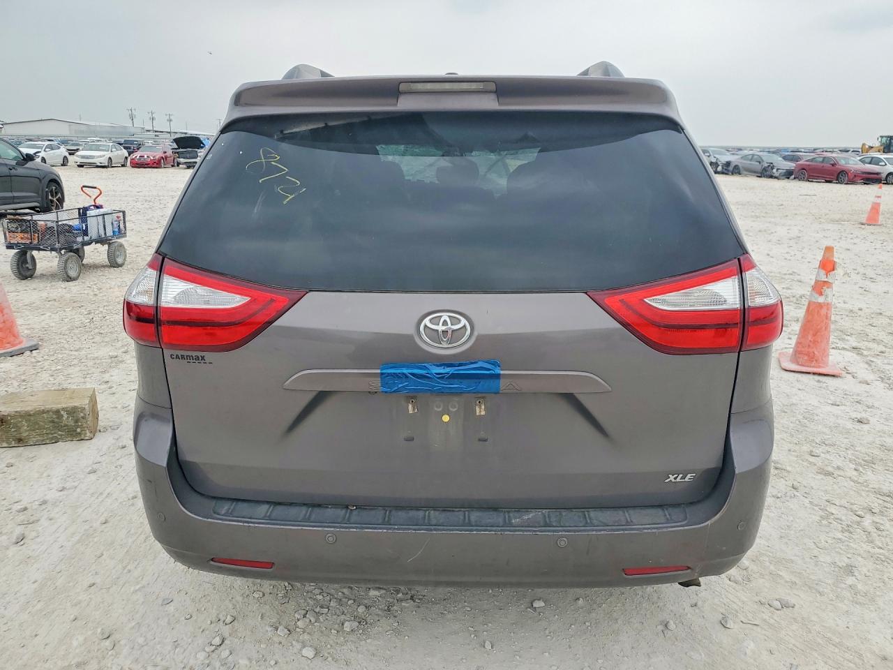 2017 Sienna VIN 5TDYZ3DC2HS798721 photo 6
