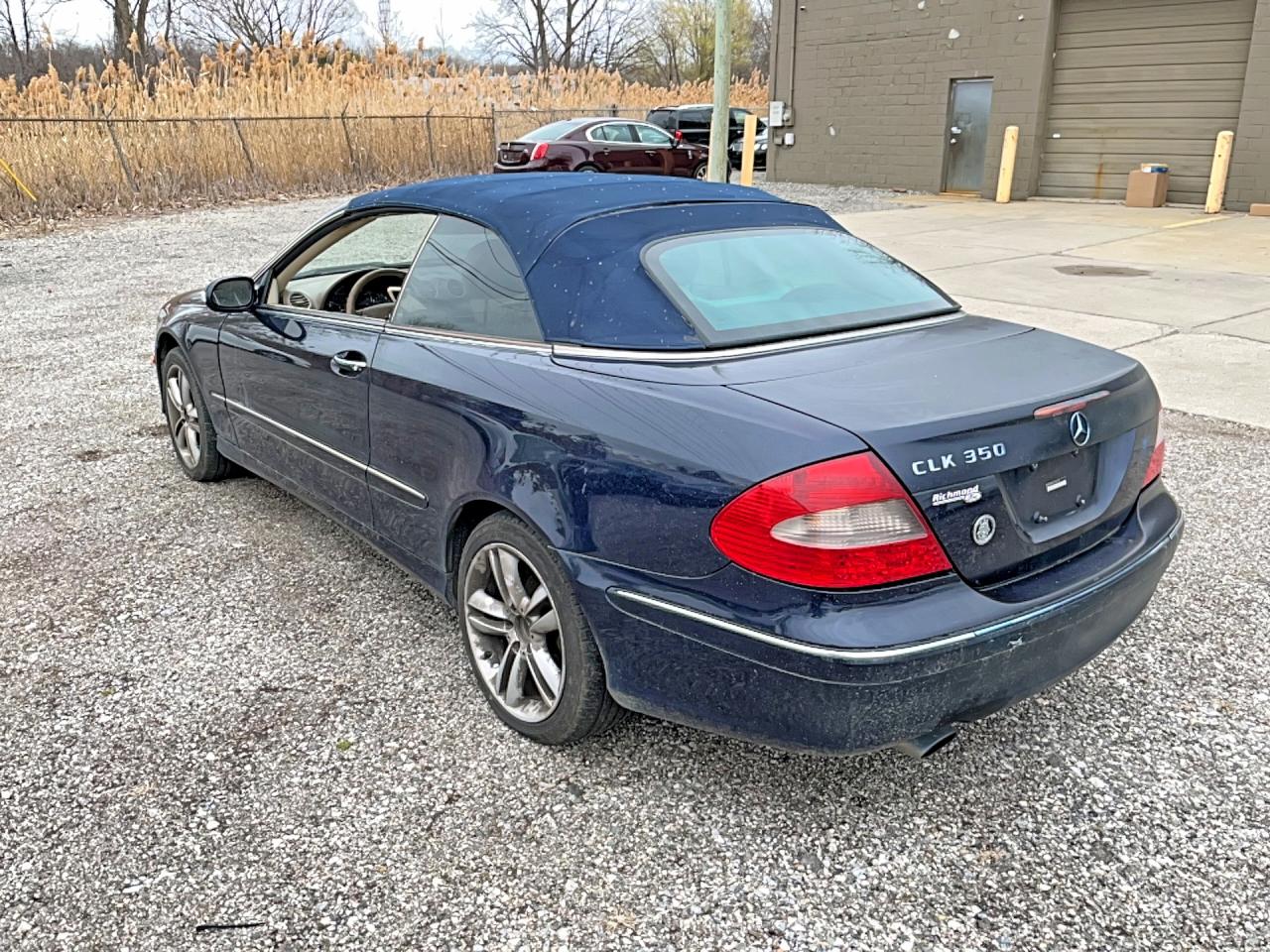 2007 Mercedes-Benz Clk-class VIN WDBTK56F07T081198 photo 3
