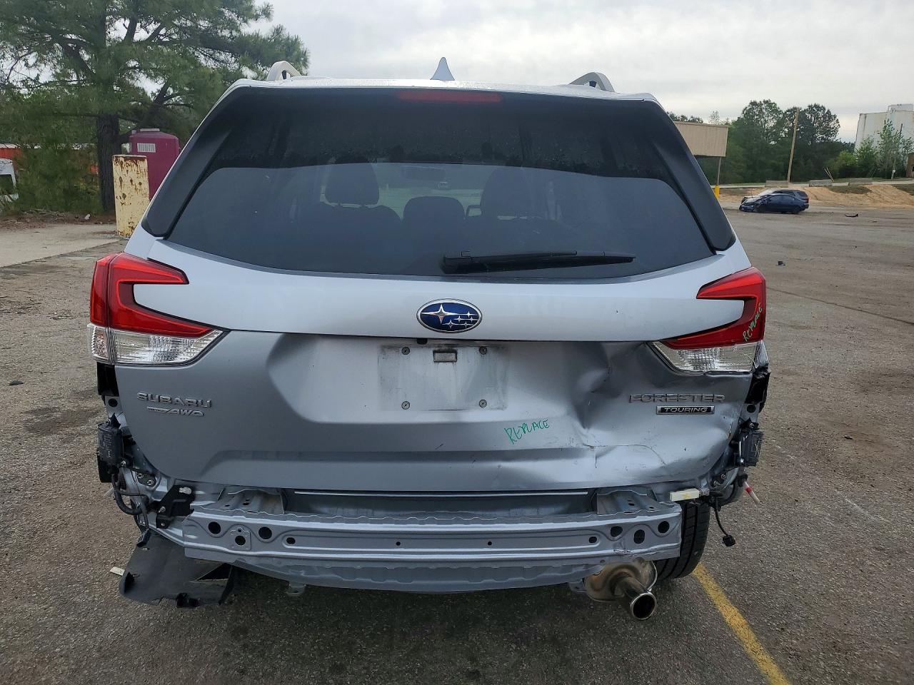 2020 Subaru Forester VIN JF2SKAXC8LH484158 photo 6