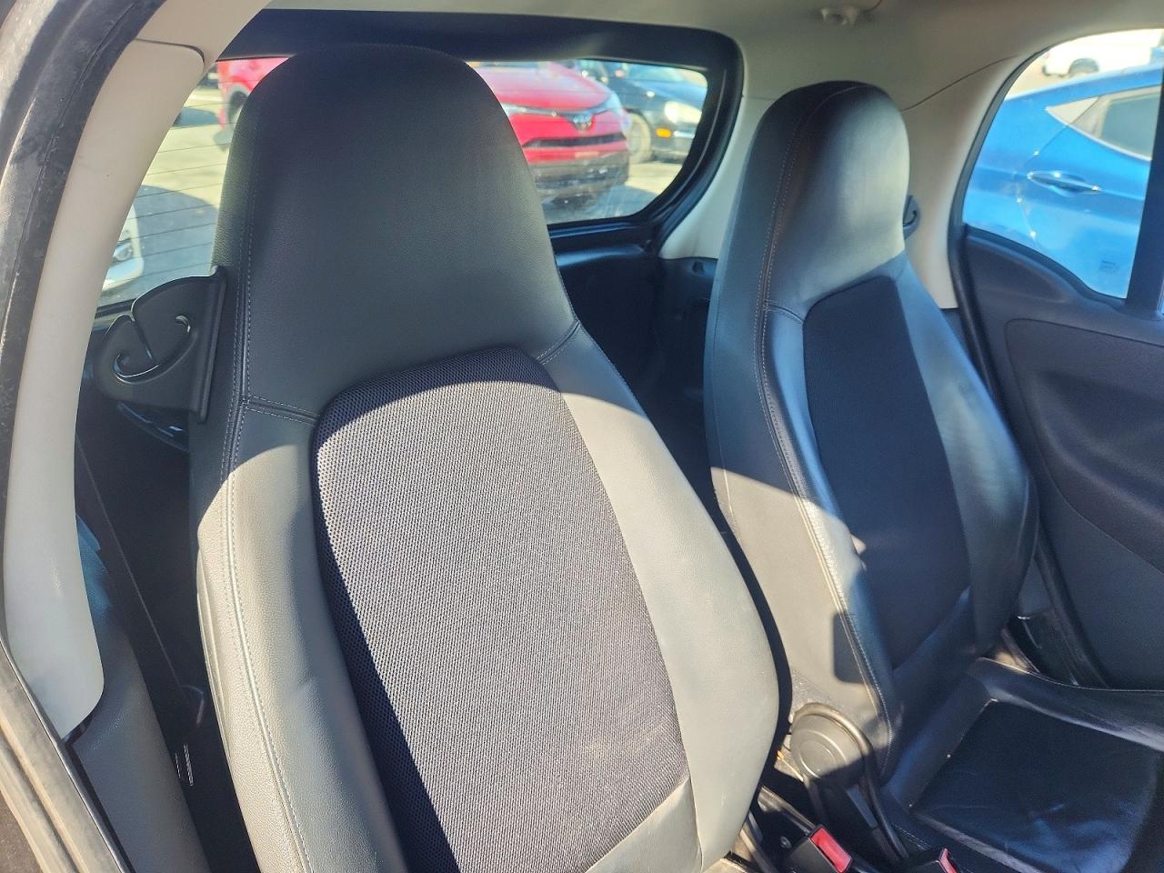 2008 SMART Fortwo VIN WMEEJ31X38K130792 photo 10