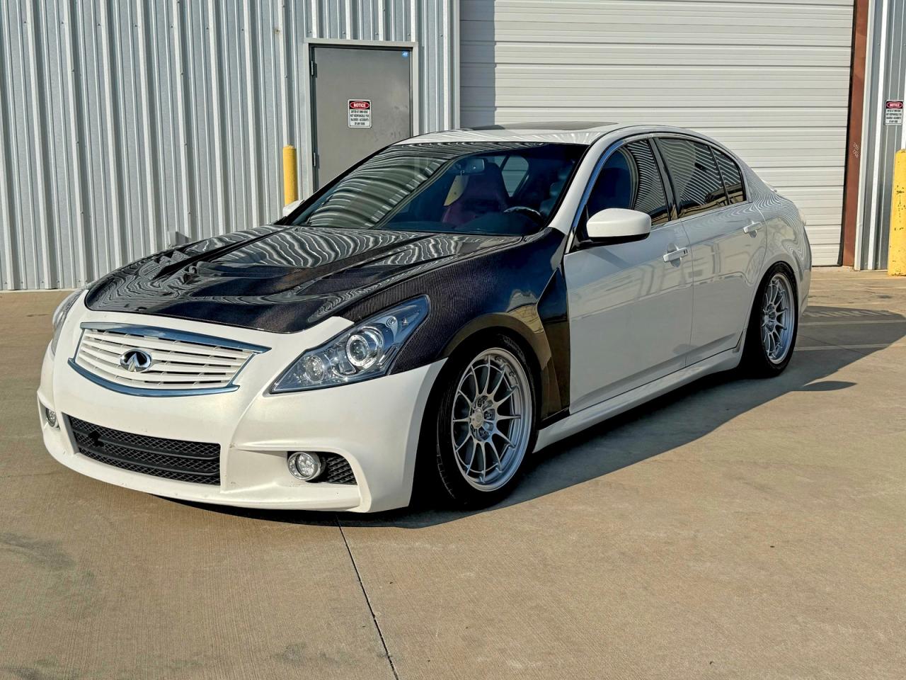 2011 Infiniti G37 VIN JN1CV6AP7BM303658 photo 2