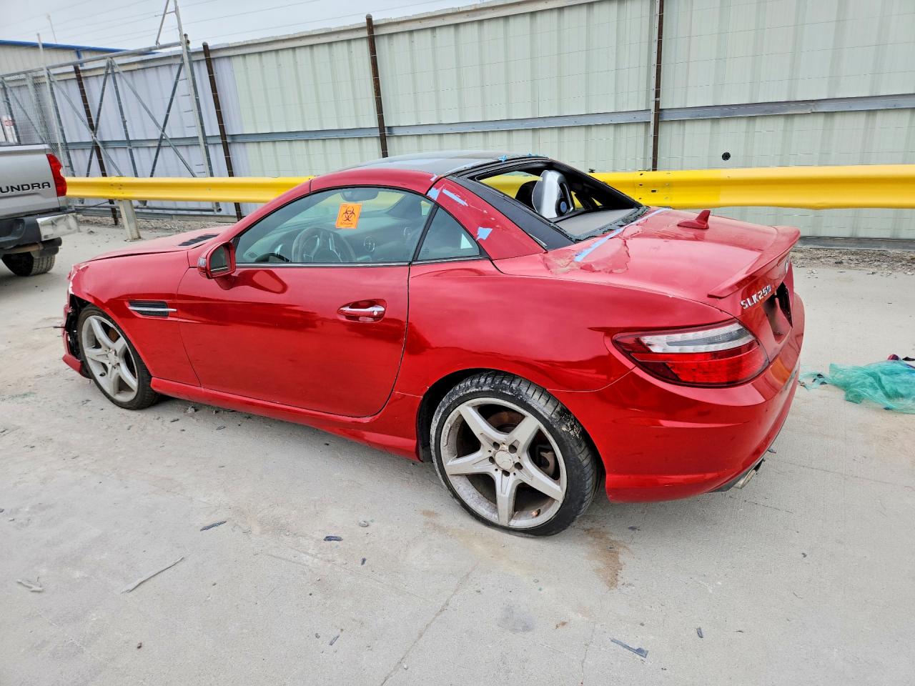 2013 Mercedes-Benz Slk-class VIN WDDPK4HA0DF057059 photo 2
