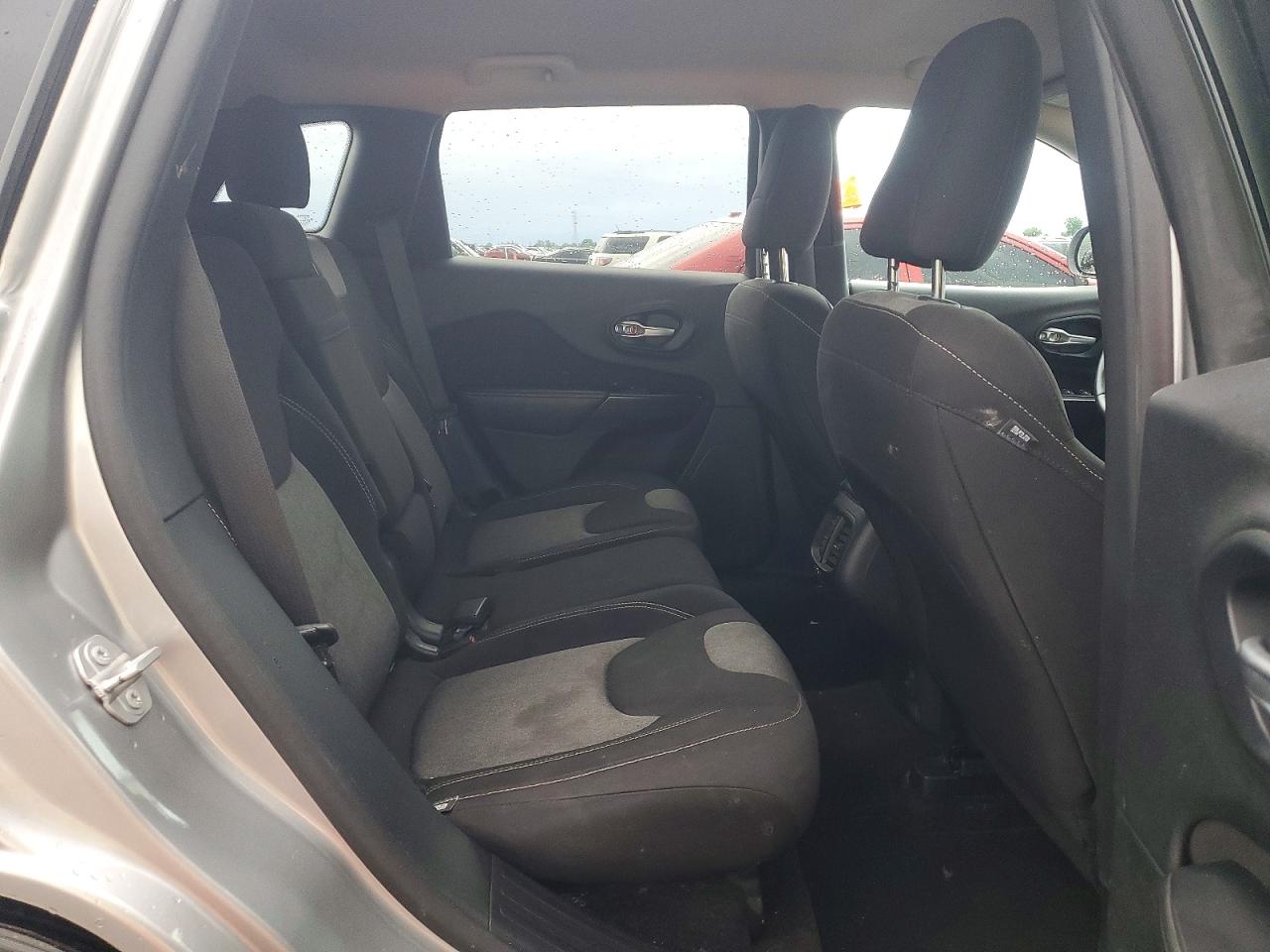 2016 Jeep Grand cher VIN 1C4PJMAB4GW317421 photo 11